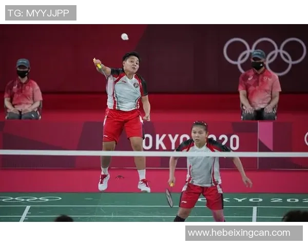 足球明星冲浪时刻精彩瞬间大合集展现运动与休闲的完美结合