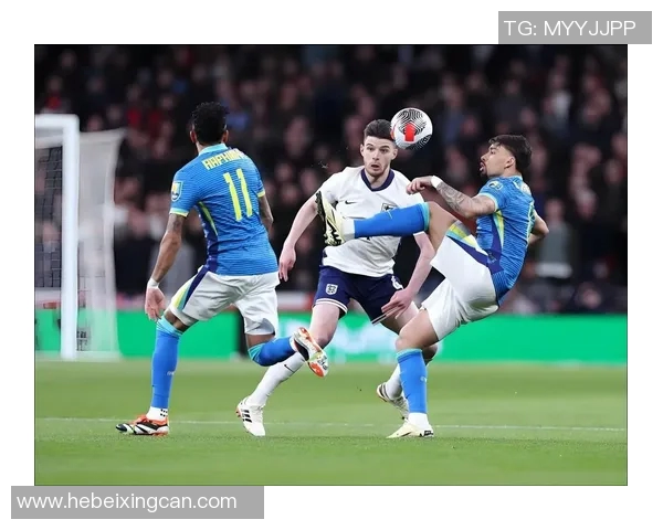 足球明星的传奇人生与他们背后的故事探秘