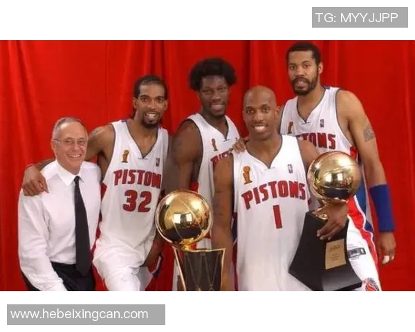 探寻Amen篮球明星的成长之路与辉煌成就背后的故事